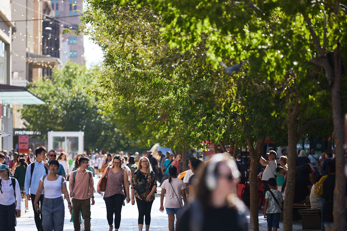 Busy amount of shoppers in Rundle Mall