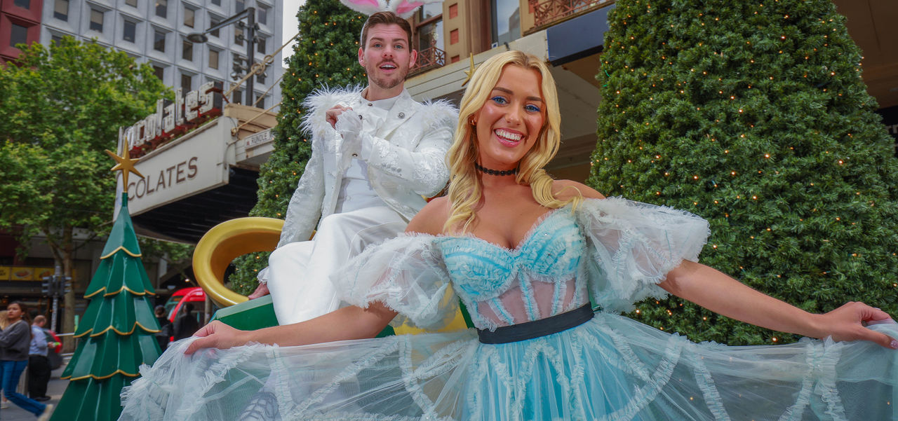 Cirque Alice performers in Rundle Mall